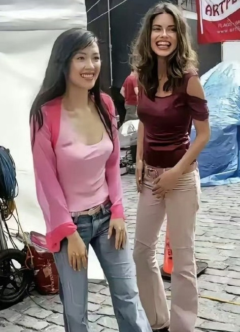 年轻时候的章子怡是真甜美。
