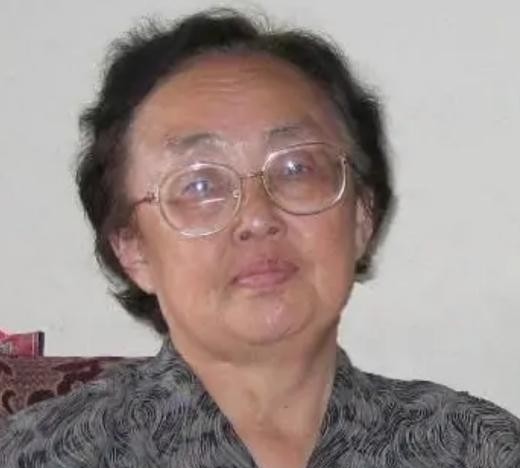 1960年，哈军工院长陈赓办公室冲进一个女孩，她大声问：“凭什么不录取我，我就要