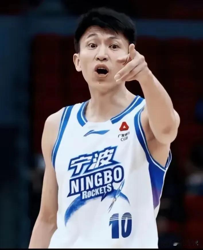 收官场为何北控惨败于宁波队？不查不知道，一查吓一跳。原来宁波队有7名球员曾效力