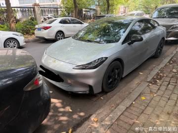 我是广汽昊铂gt的车主，想咨询一下，我的车子在提车的3000公里出现了...