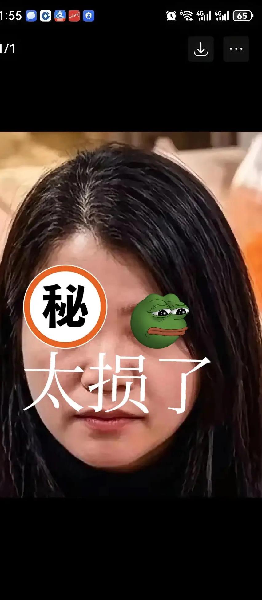 往邻桌女子帽衫里泼热螺蛳粉的女子被帽子叔叔找到了！解决方案是赔偿2000+道歉