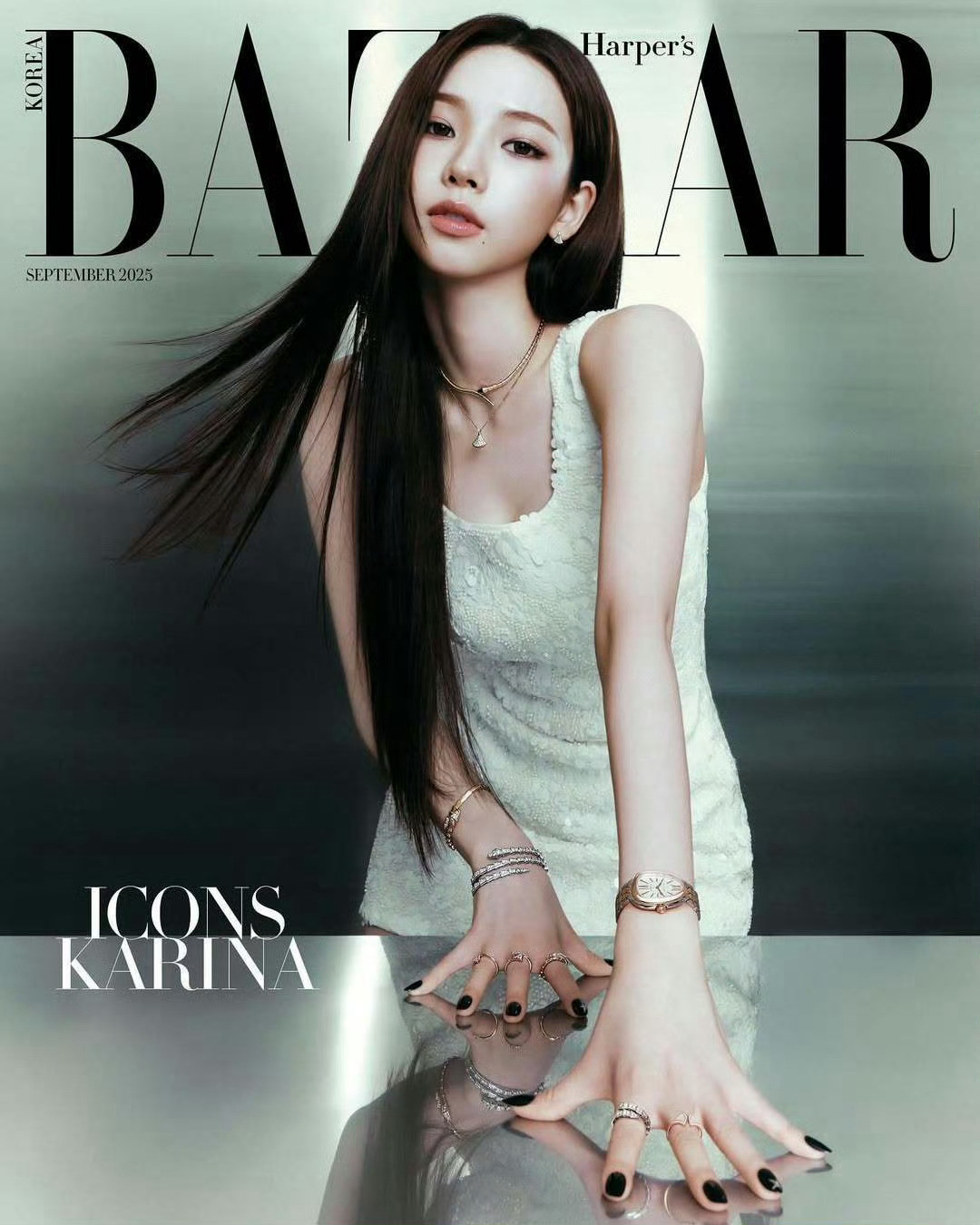 Karina柳智敏登上韩版《Harper‘sBAZAAR》2025年9月刊封面