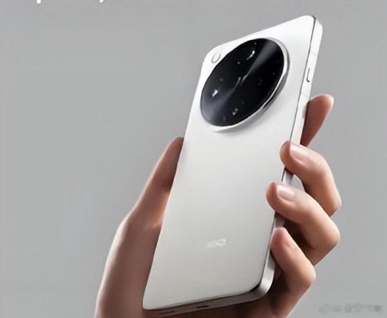 超大杯卷影像可以说是疯狂了，OPPOFindX9Ultra两颗潜望式长焦镜