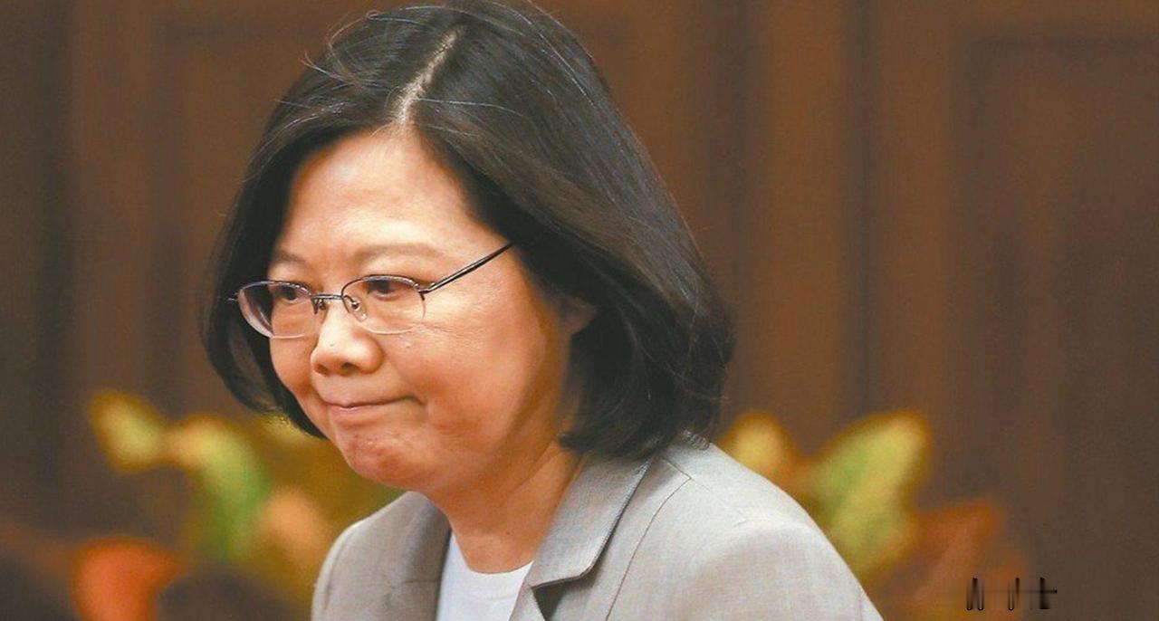 台湾地区前领导人蔡英文今天（8月28日）在社交平台写道：“我的心与所有受尼泊尔和