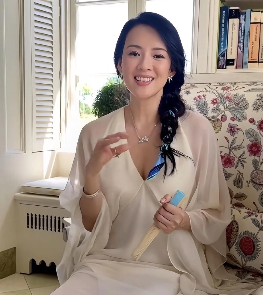 真的好奇怪，这状态忽好忽坏的，女明星真的厉害。