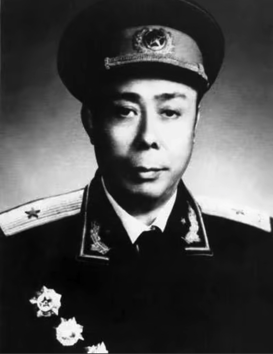 1949年，18军副参谋长率部运粮时，被大批土匪包围，血战一夜后，他却给上级发报