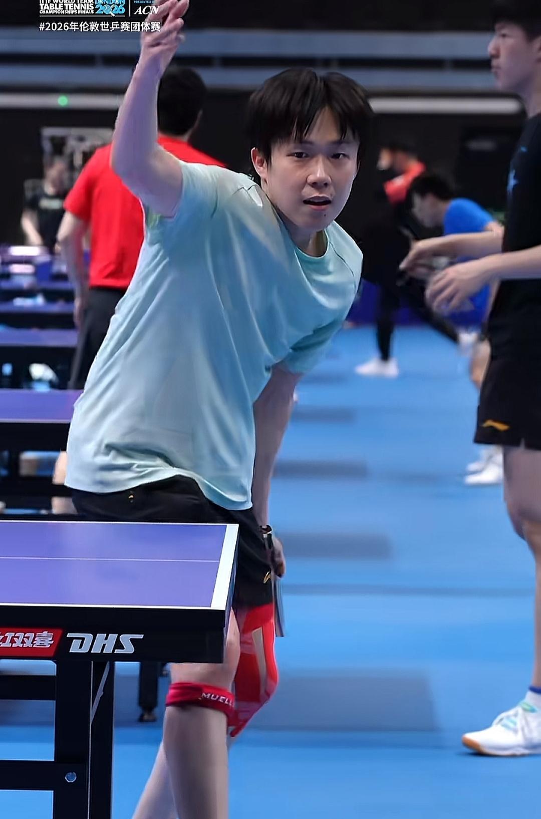 团体赛比其他比赛好的人一点是，队员会更加团结，内心不会有问题小九九。大家这次的