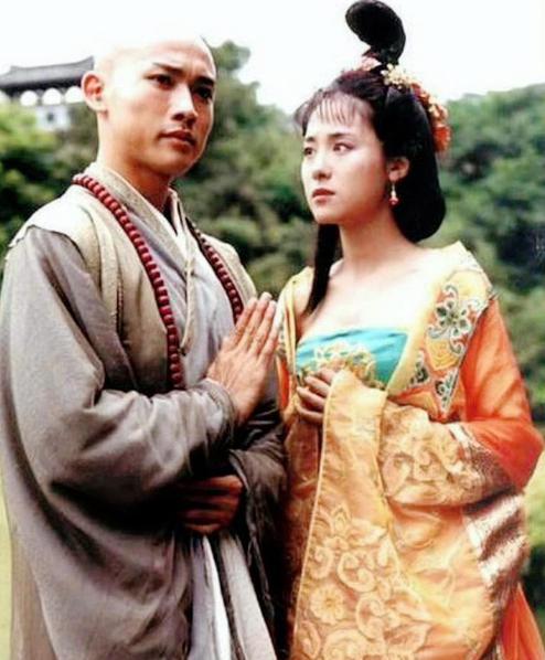 640年，李世民把15岁爱女嫁给宰相儿子，洞房花烛夜，新郎迫不及待来到新房。谁料