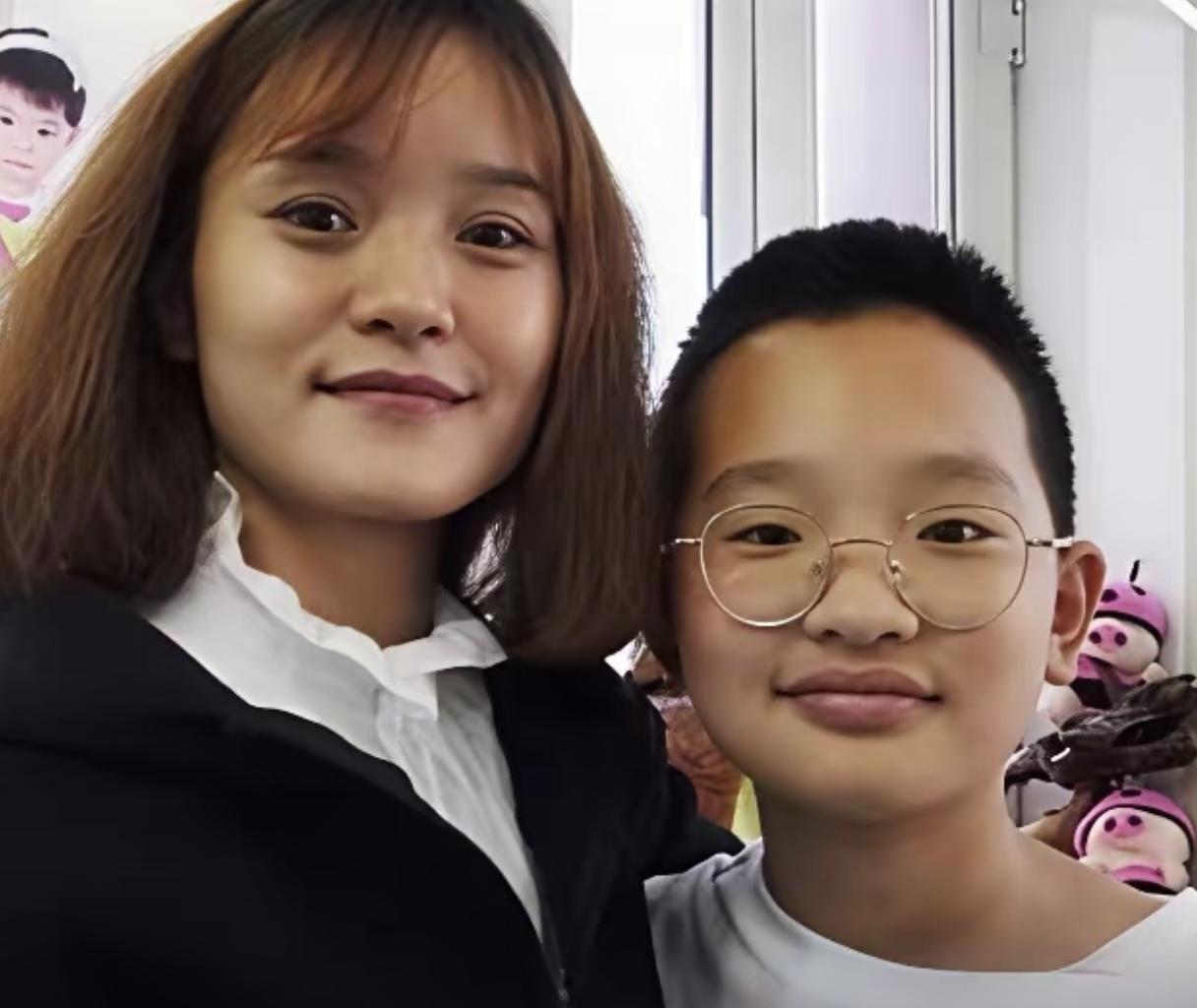 难怪很多人刚毕了业就要孩子，原来像钟美美母亲这样的，才是真正的人生贏家啊！