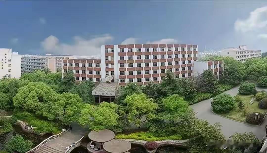 南华大学拟合并长沙环保职业学院这消息，真可谓喜从天降！南华大学在衡阳那可是响当当