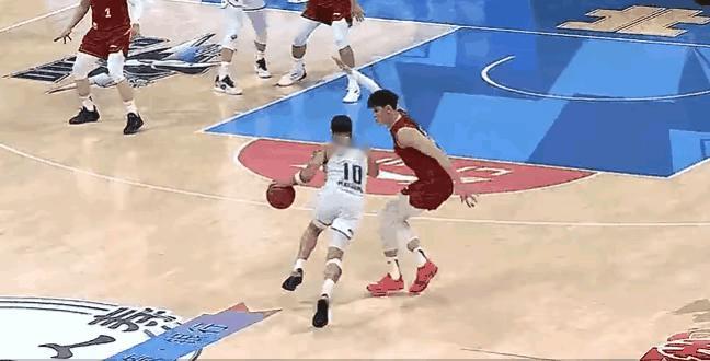 中国男篮在现“NBA级”球员曾凡博，说实话易建联退役后，中国男篮就没在出线天赋这