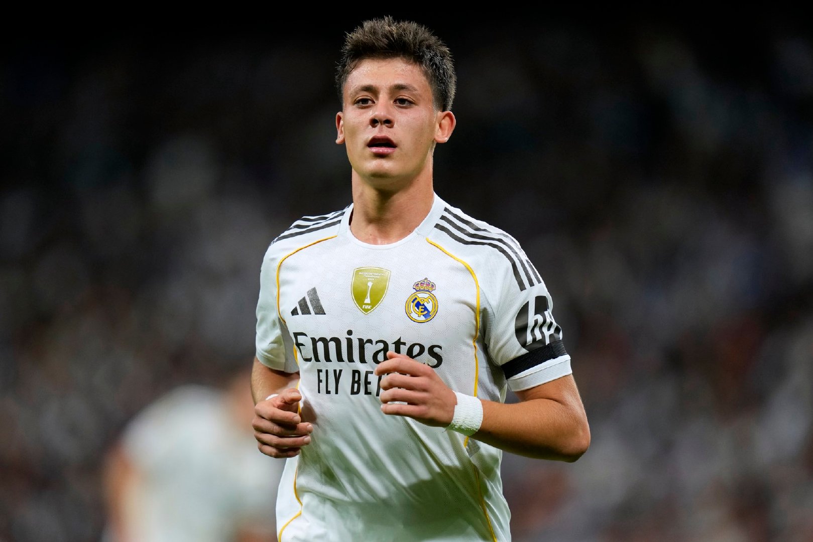 【阿斯报】皇马内部的普遍看法是：居莱尔上场后球队的整体表现更好，尤其是在控球方面