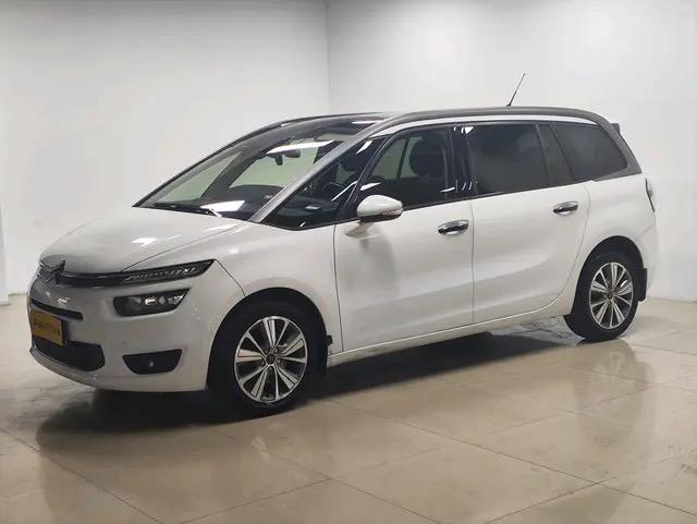 谁卖车没被套路坑过？我朋友上周卖车，差点把自己搭进去，今天把这些坑扒出来，给大家