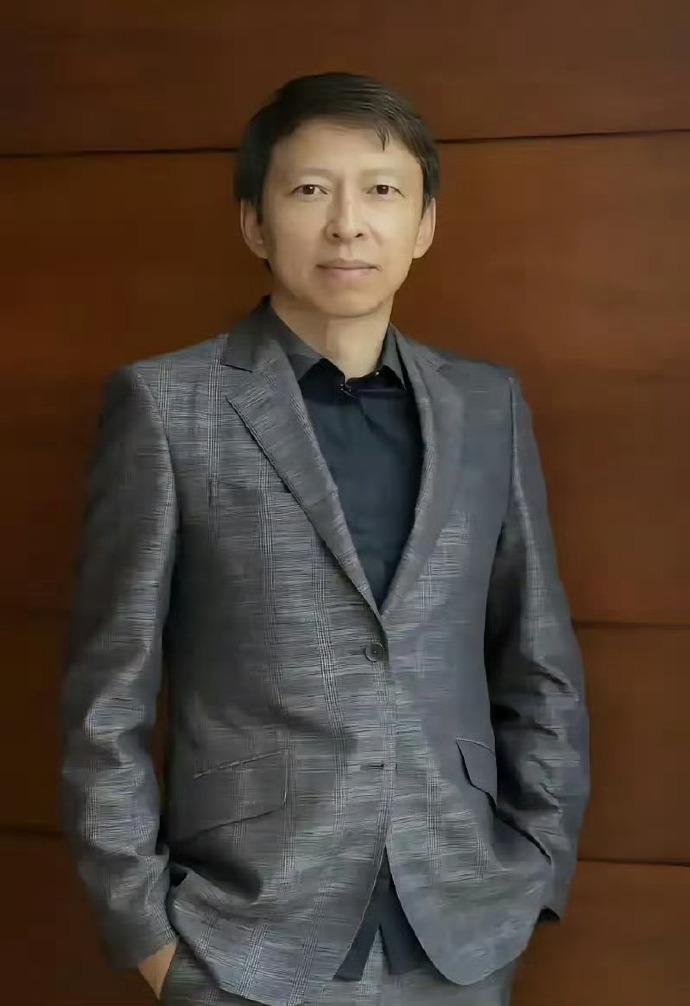 张朝阳的商界传奇：面试雷军，拒绝马云，激励马化腾的成功哲学