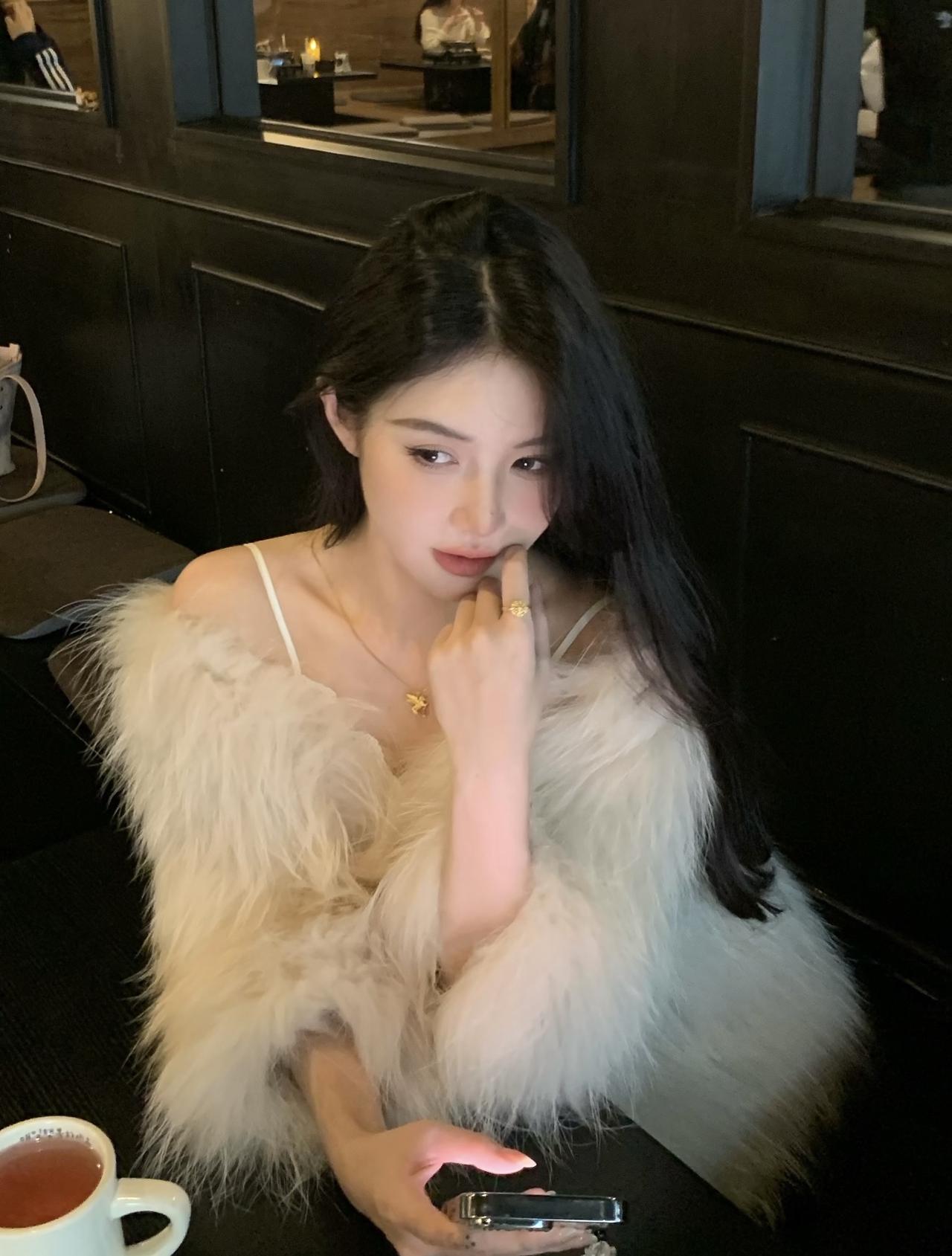 穿搭穿搭分享秋冬穿搭高雅气质美女