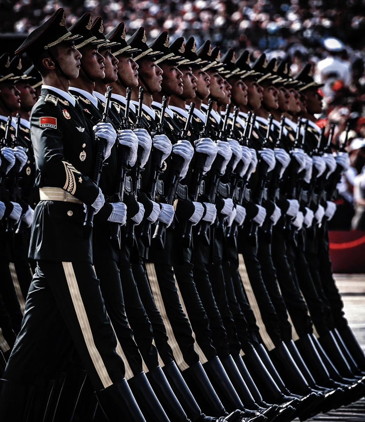 阅兵虽然结束了，但我还是想告诉大家，此次阅兵可以说是人类历史上规模最大、展示武器