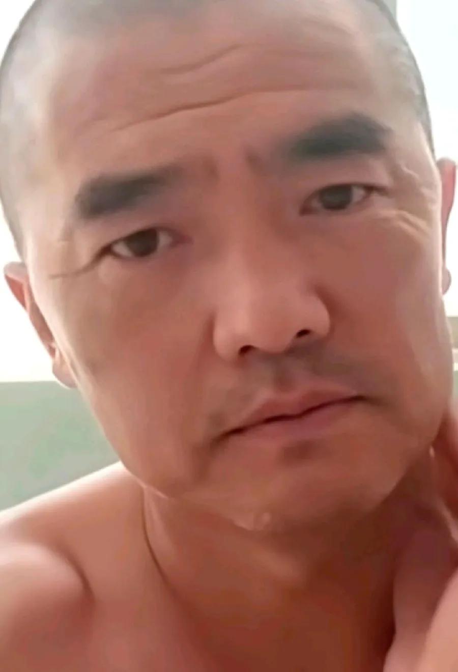 绥中高大友，当地网友透露，害了一个朋友，80年的，44岁，上有老下有小的年纪，太