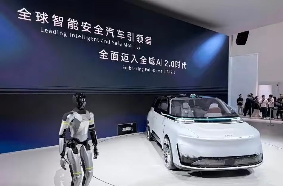 【吉利将在阿布扎比、香港投放无人驾驶出租车】中国汽车集团吉利旗下出行子公司曹操出