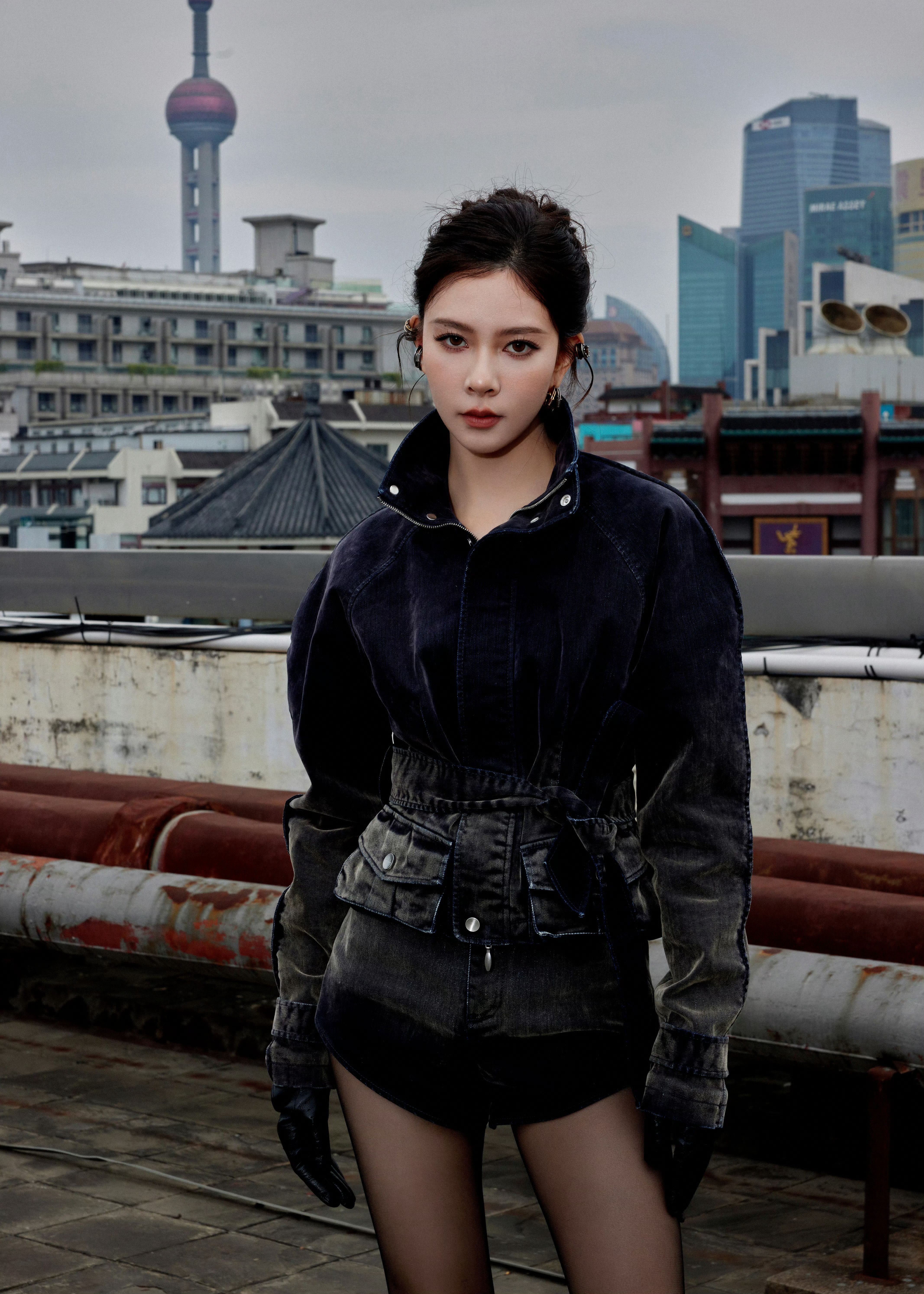 宋妍霏🖤上海活动look，逆天黑丝美腿​​​