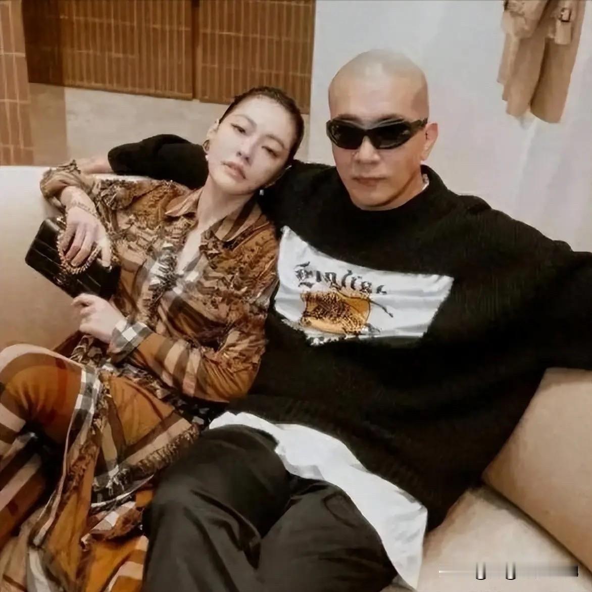 我想问问小S，怎么看待具俊晔提告她的母亲黄春梅？小S现在是支持母亲黄春梅，还