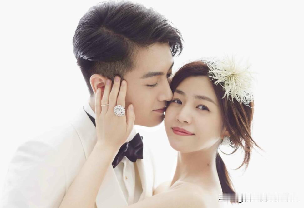 记得陈妍希和陈晓婚姻破裂但还没官宣离婚的时候，陈妍希父亲去世，陈晓就没去参加前老