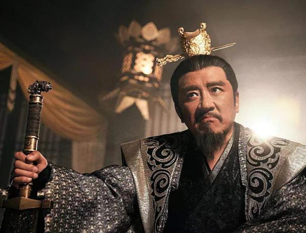 348年，石虎将亲生儿子石宣当众活刮，却还不解气，随后又将石宣的妻儿逐一砍杀，最