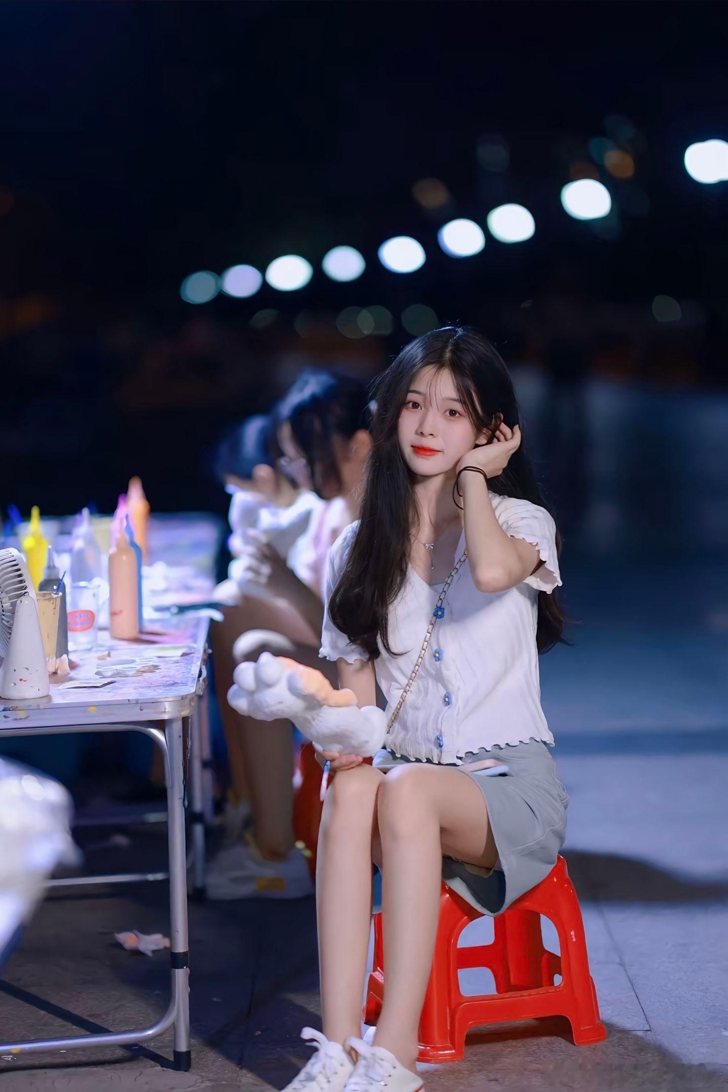 夜市上遇到了好清纯的小姐姐，​​​