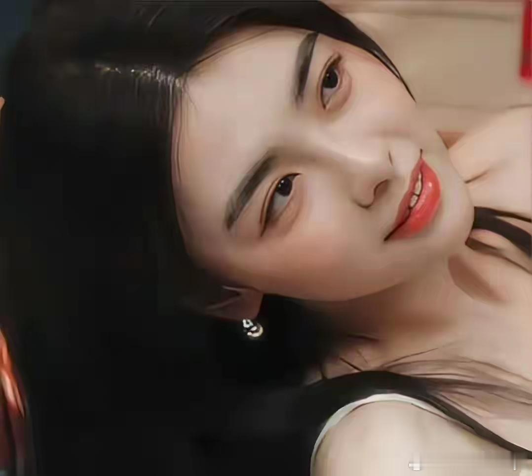 《许我耀眼》大结局:原来皓辰是方蕾姐姐出轨和别人生的方蕾伪造亲子鉴定骗沈家认下皓
