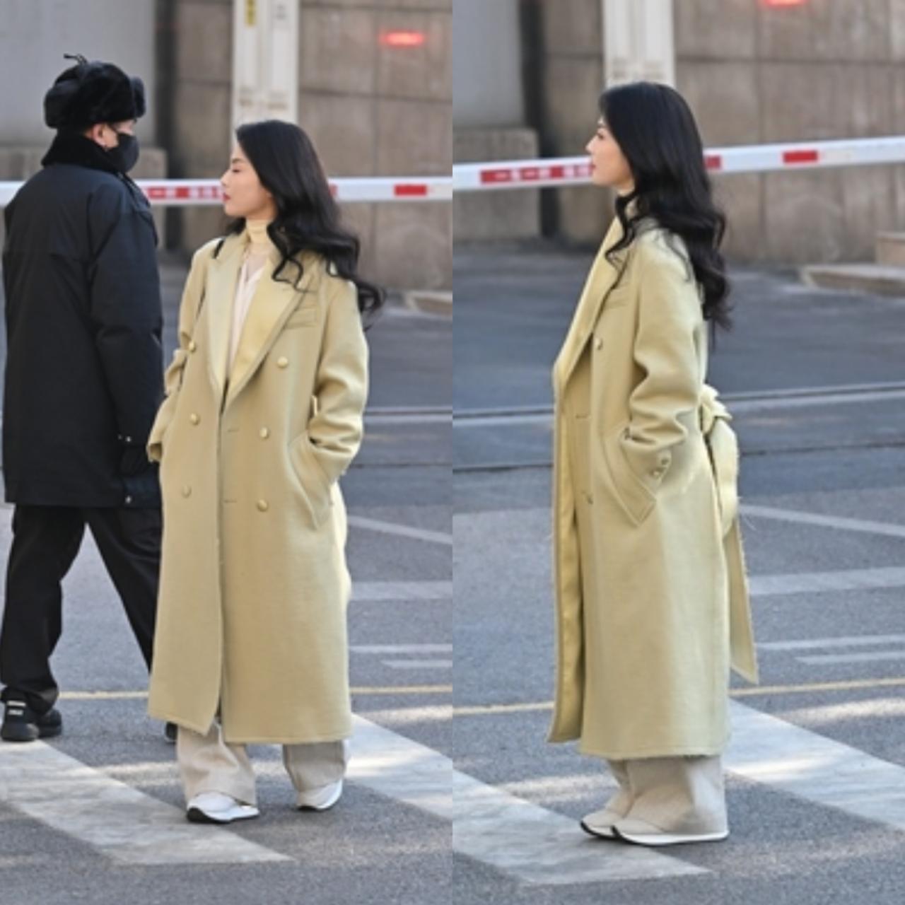 最近，刘涛现身2026央视春晚第三次联排，这身穿搭看起来有点不理想呀，显得好矮！