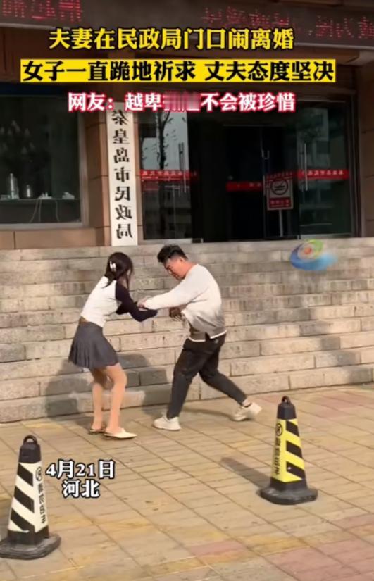 2023年，河北，一男子发现自己的妻子出轨，他一没有哭，二没有闹，而是点燃一根香