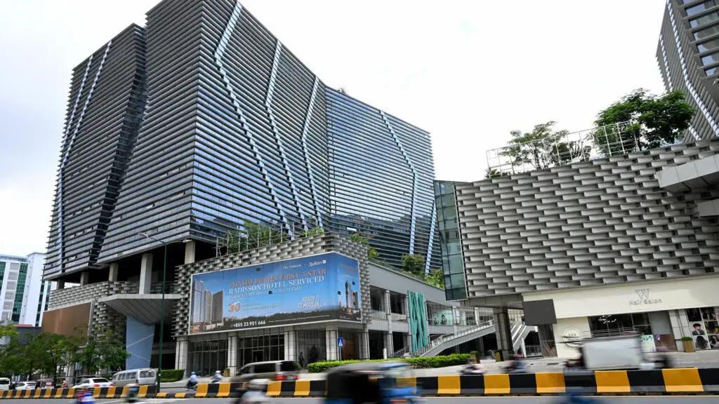 同样在机场打车，旁边3分钟有车，你却等了20分钟？差距不在运气，可能卡在平台的恶