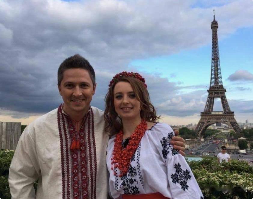 乌克兰大使谈其灵魂与身体的分离乌克兰驻法国大使瓦季姆·奥梅尔琴科说，“真正的