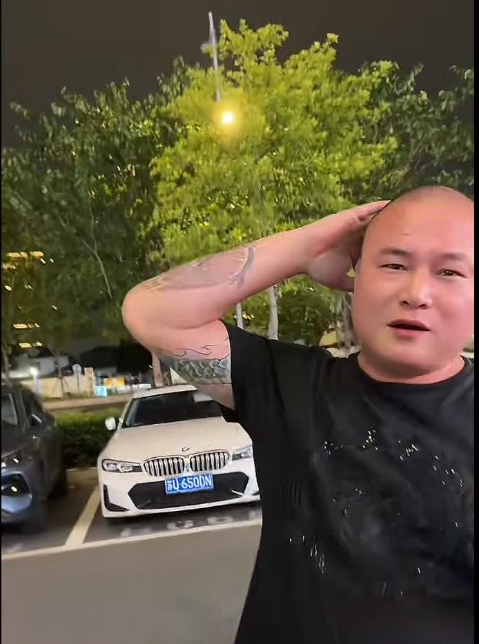 河南固始县农民孙磊，又叫苏州五星，因长期在苏州五星路一带活动，便以此为网名。他曾