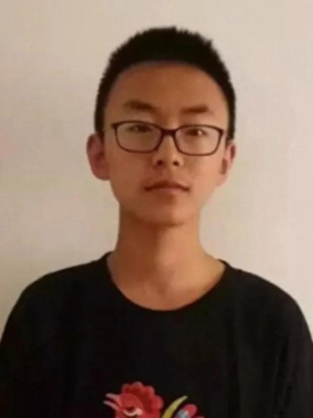 记录者超话记录者超话他是钟祥市理科状元，进入北大之后却因为沉迷游戏被劝退！在父