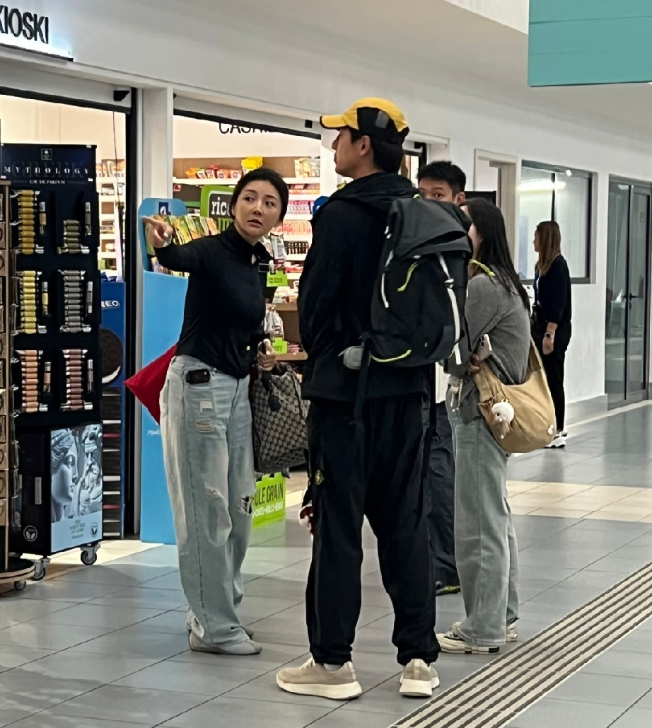 偶遇林更新，原来本人这么高啊！不愧是顶流男明星。