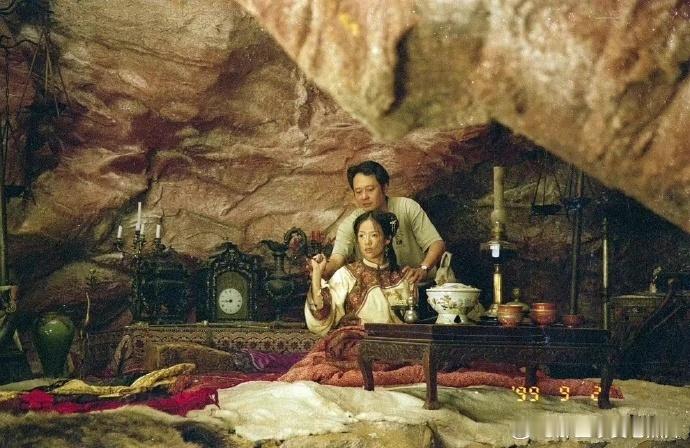 1999年《卧虎藏龙》拍摄片场，李安指导章子怡