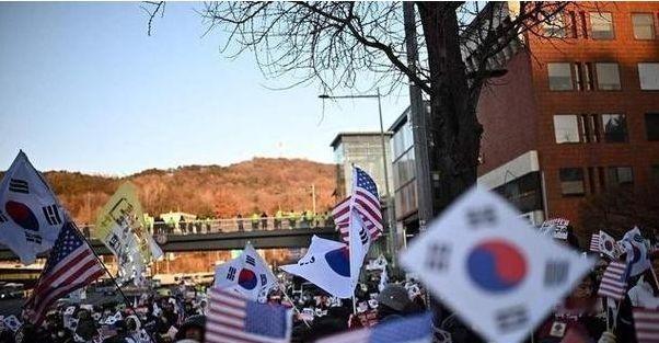 美国人骨子里都清楚：中国无论武器进步多快，先进到什么程度都不会主动攻击美国本土