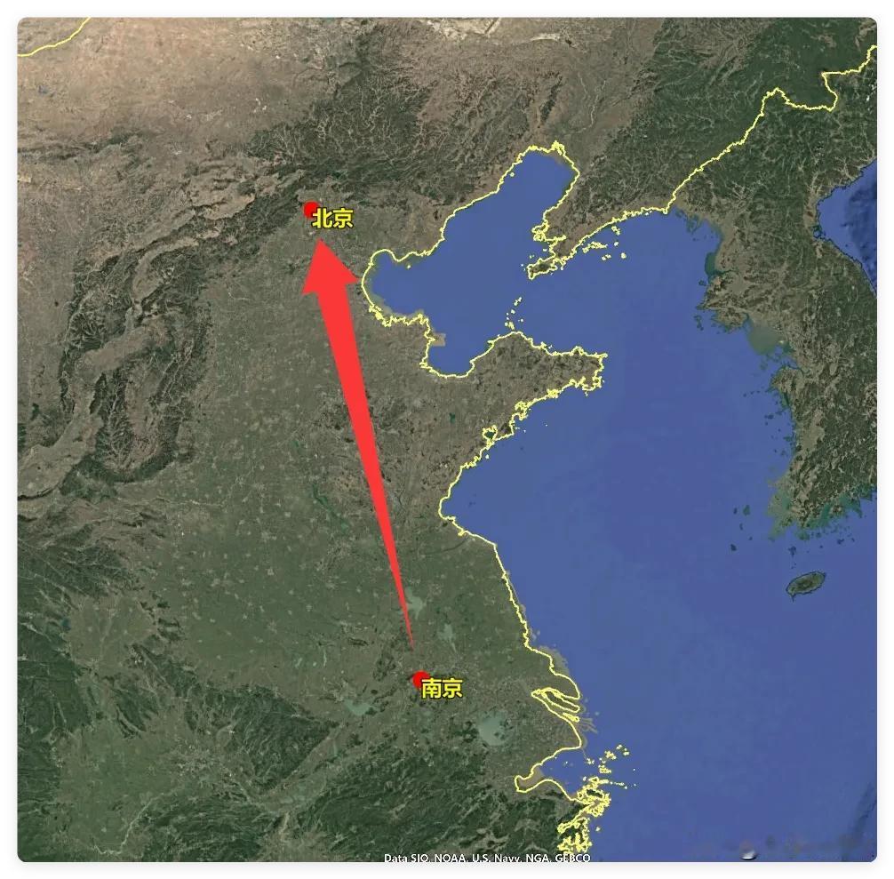 刚从北京回来，说点真心话，南京和北京的差距太大了。刚下高铁走出南京站，鼻腔里