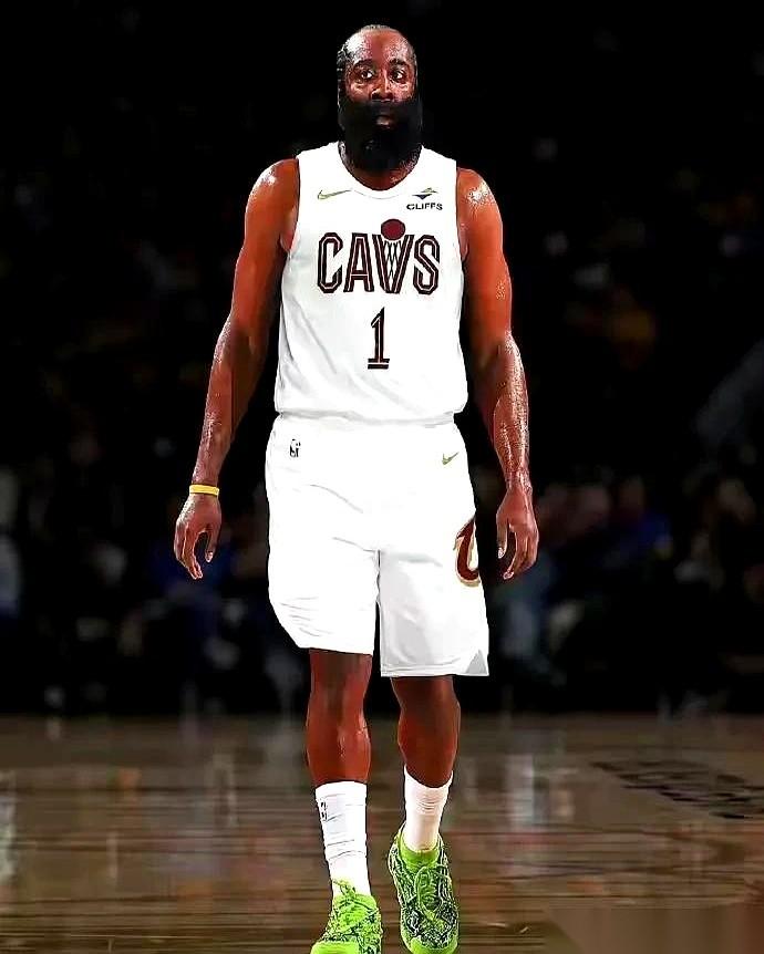 今天NBA有场球，看得人直摇头。开拓者打76人，队里一个叫杨翰森的大中锋，全场