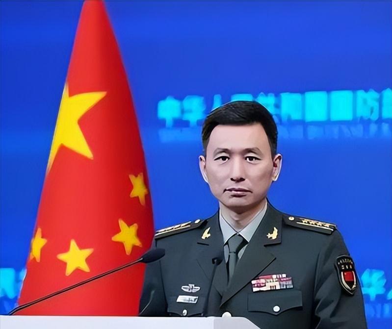 中国应该公开警告任何国家，谁胆敢攻击中国大陆本土目标，无论从哪里发动攻击，中国在