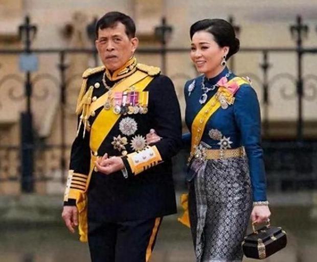 泰国开始转向了？泰国总理下达命令 11月18日，泰国总理下达命令：全面深化