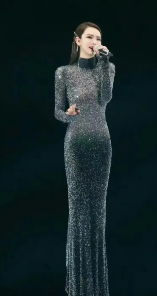 这是哪个女明星！身材绝美