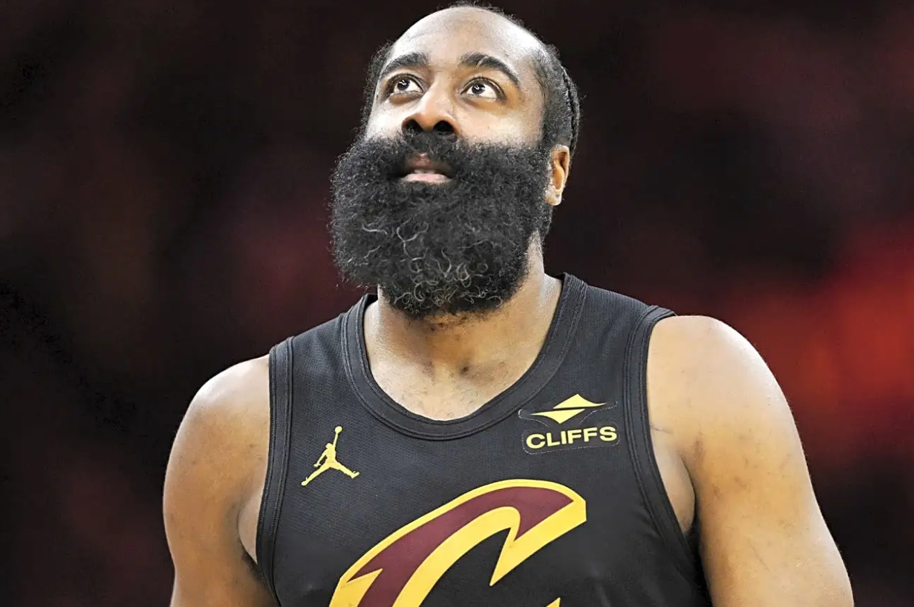 我作为小马球迷，哈登比赛也看，十分了解哈登球迷咋想的就是以骑士现在的水平，首