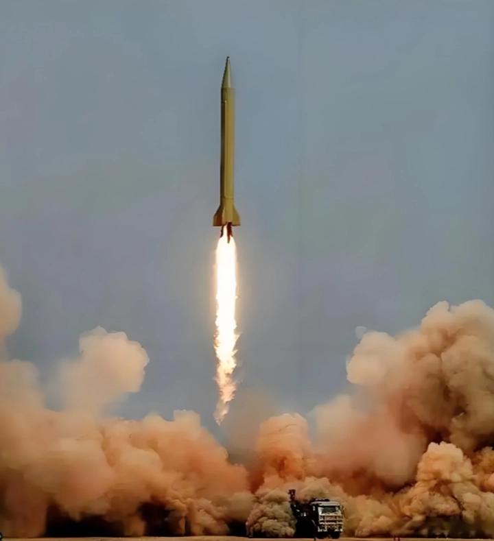 平静彻底打破！俄美乌刚要谈，俄军高超音速突防演练，背后藏着3个不能说的底牌。