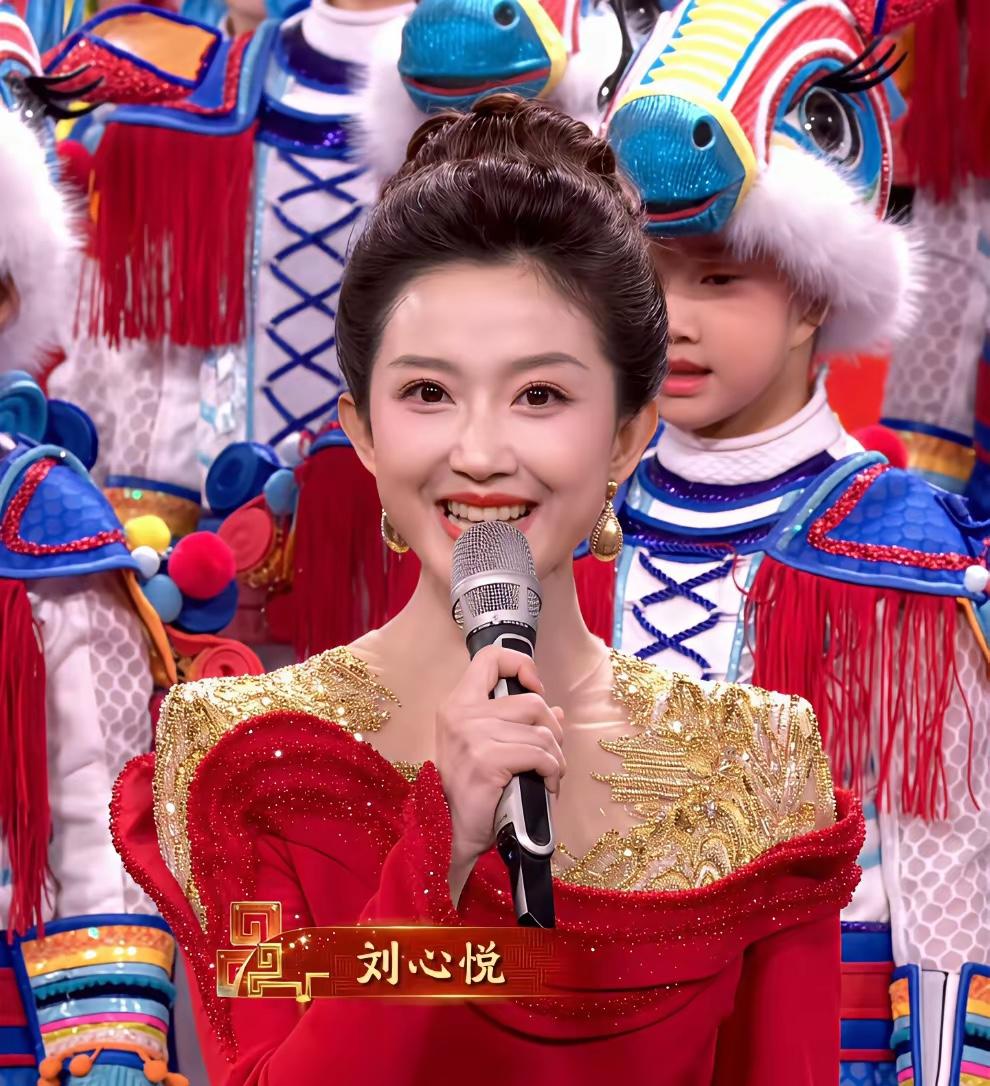 刘心悦39岁龙洋36岁马凡舒32岁为啥我觉得刘心悦看起来年纪最小呢！是