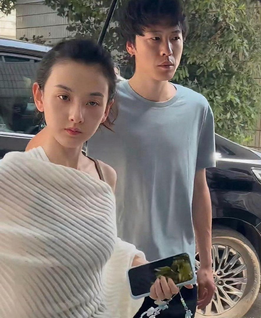 路人视角的宋祖儿，素颜也太绝了吧！