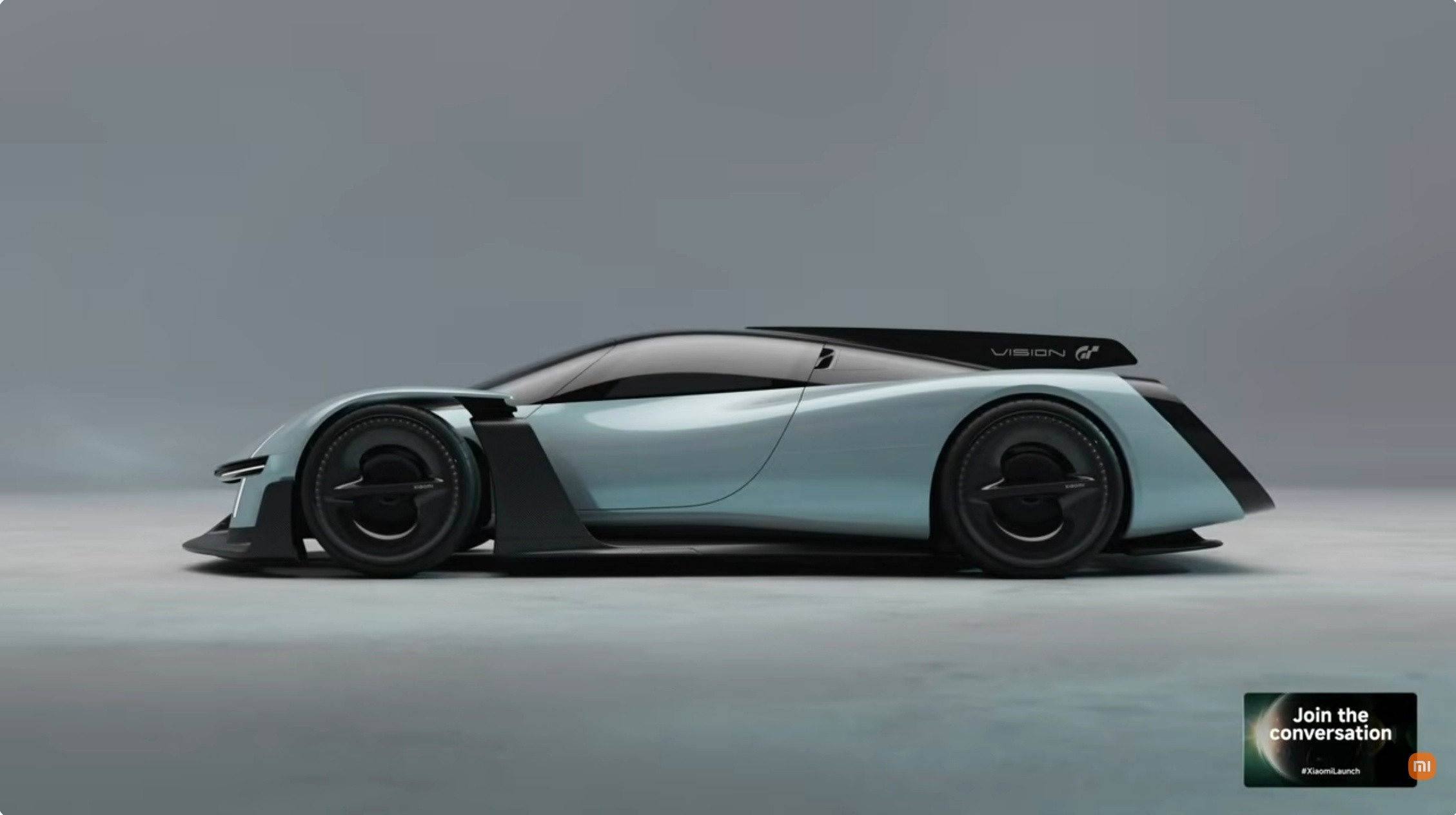 小米超跑亮相我滴妈咋能造出来这么帅的车。米粉：过年了过年了友商：你活儿咋这么