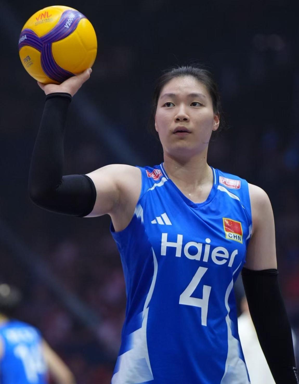 喜讯：张籽萓、王奥芊双双排名世界第一！女排世联赛第—周的比赛已