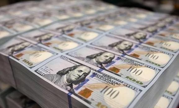 为何美国债务高达37万亿美元，还能养得起11艘航母？其实我们都被骗了，美国债