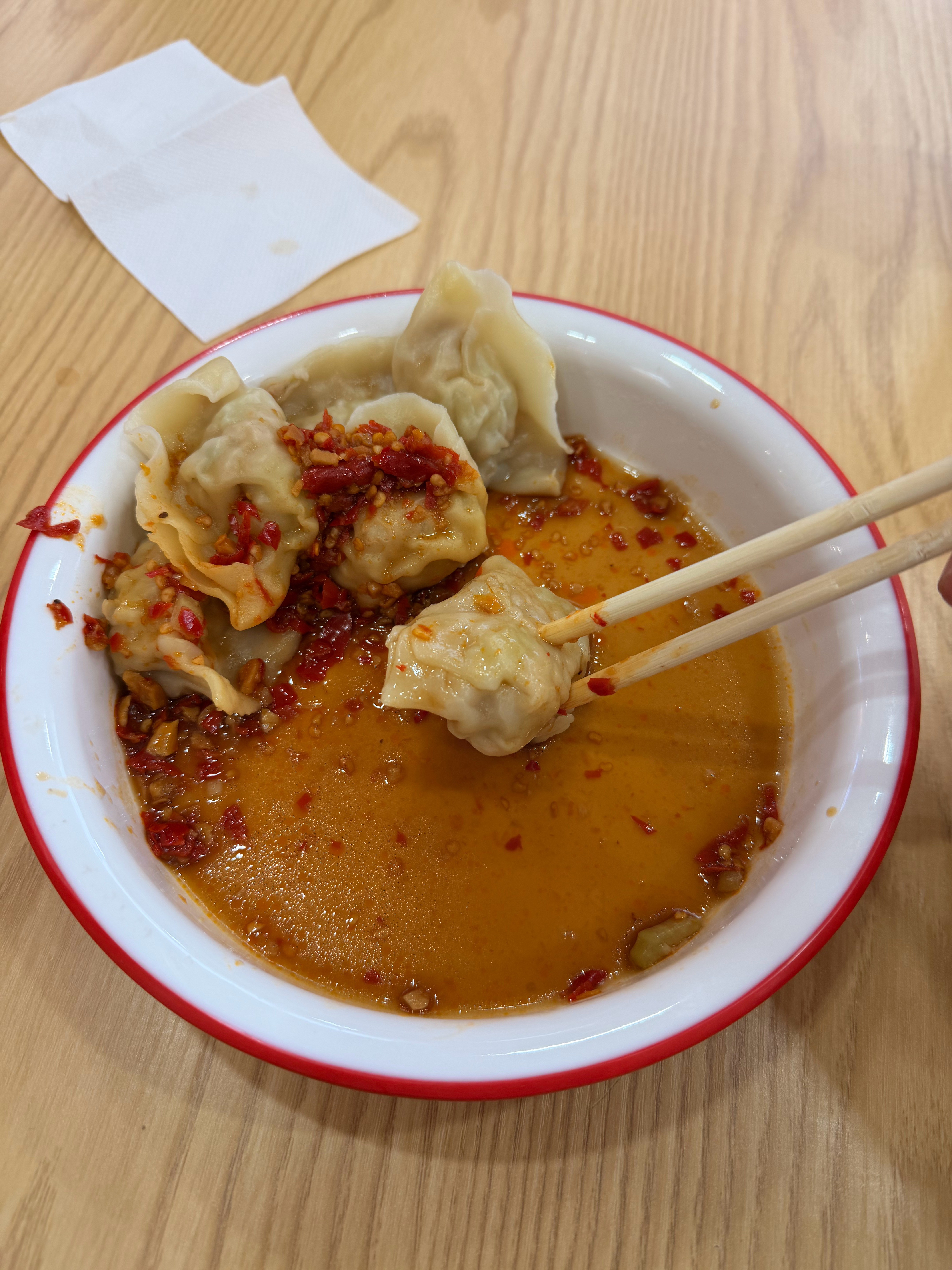 本来去健身结果到健身房门口饿了先去对面练20个饺子吧。。。